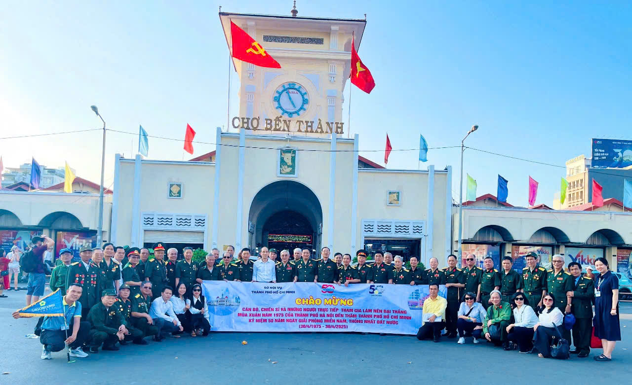 SAIGONTOURIST GROUP PHỤC VỤ LỄ KỶ NIỆM 50 NĂM GIẢI PHÓNG MIỀN NAM, THỐNG NHẤT ĐẤT NƯỚC