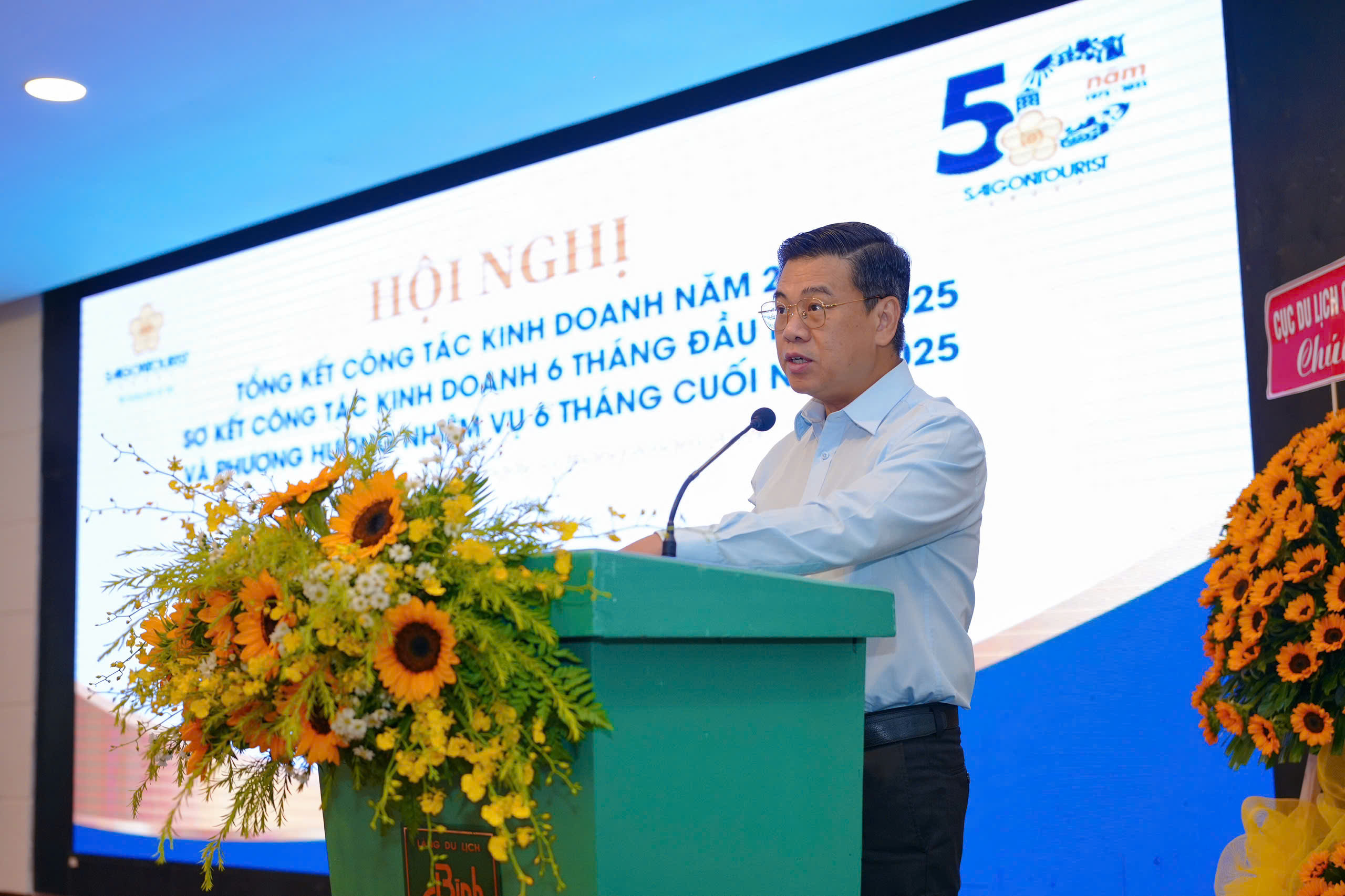 SAIGONTOURIST GROUP ĐẶT MỤC TIÊU NĂM 2025 ĐÓN 2,3 TRIỆU LƯỢT KHÁCH