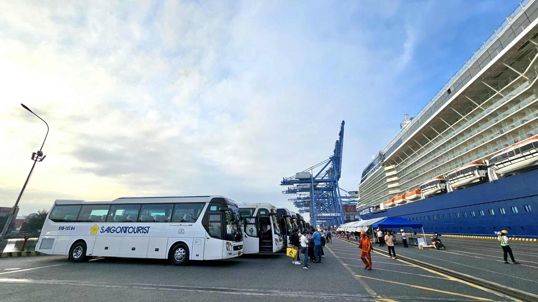 SAIGONTOURIST TRAVEL GREETS LUXURY CRUISE SHIP SPECTRUM OF THE SEAS